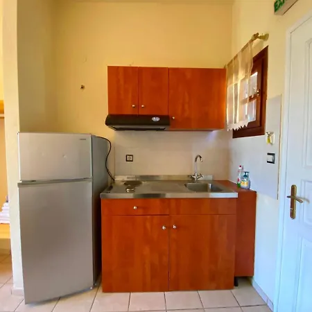 βίλλα κρίνη *