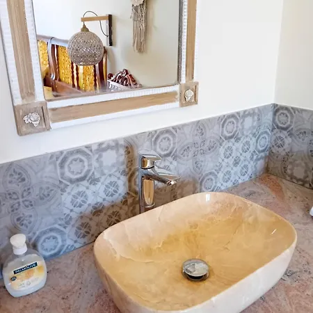 Krini Apartment *
